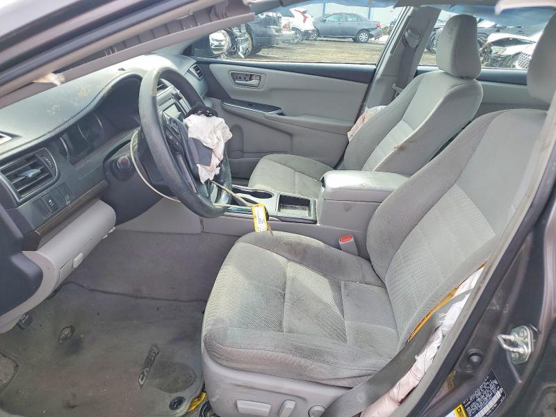 2016 Toyota Camry le