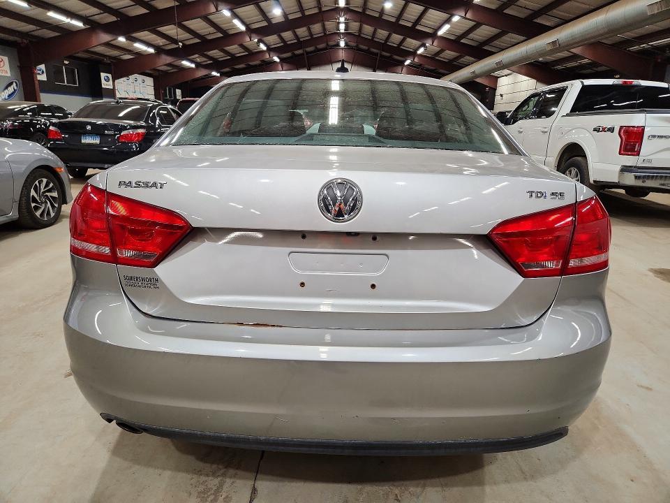 2014 Volkswagen Passat se