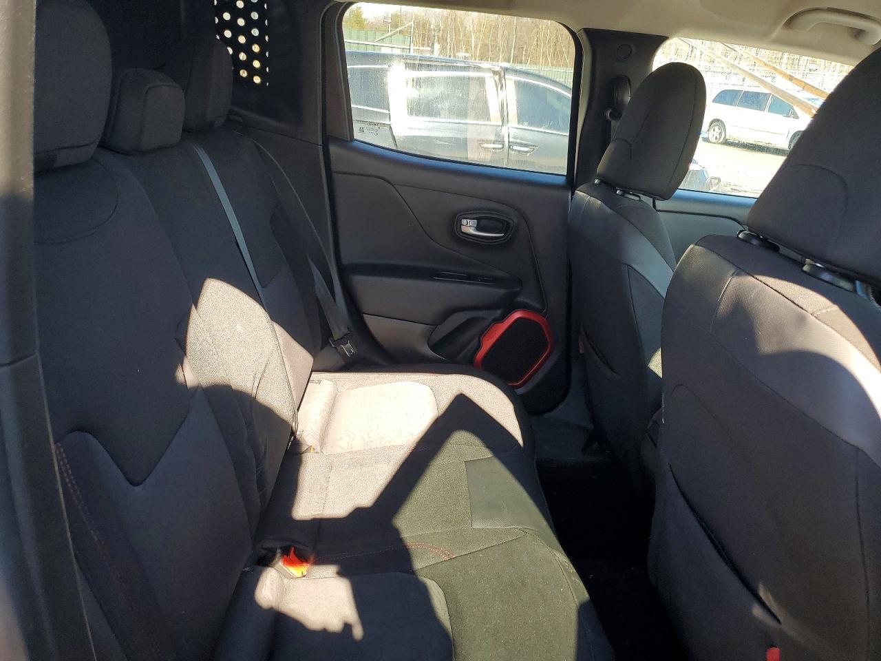 2017 Jeep Renegade Trailhawk