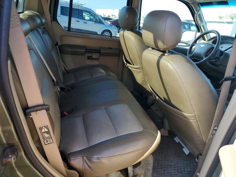 2004 Ford Explorer Sport Trac