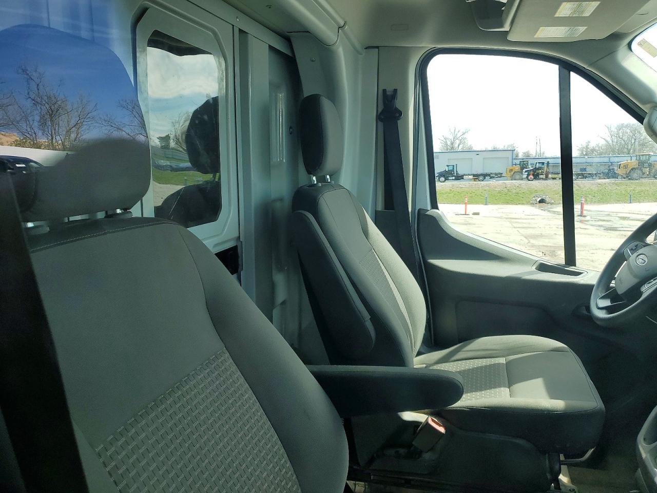 2023 Ford Transit T-350