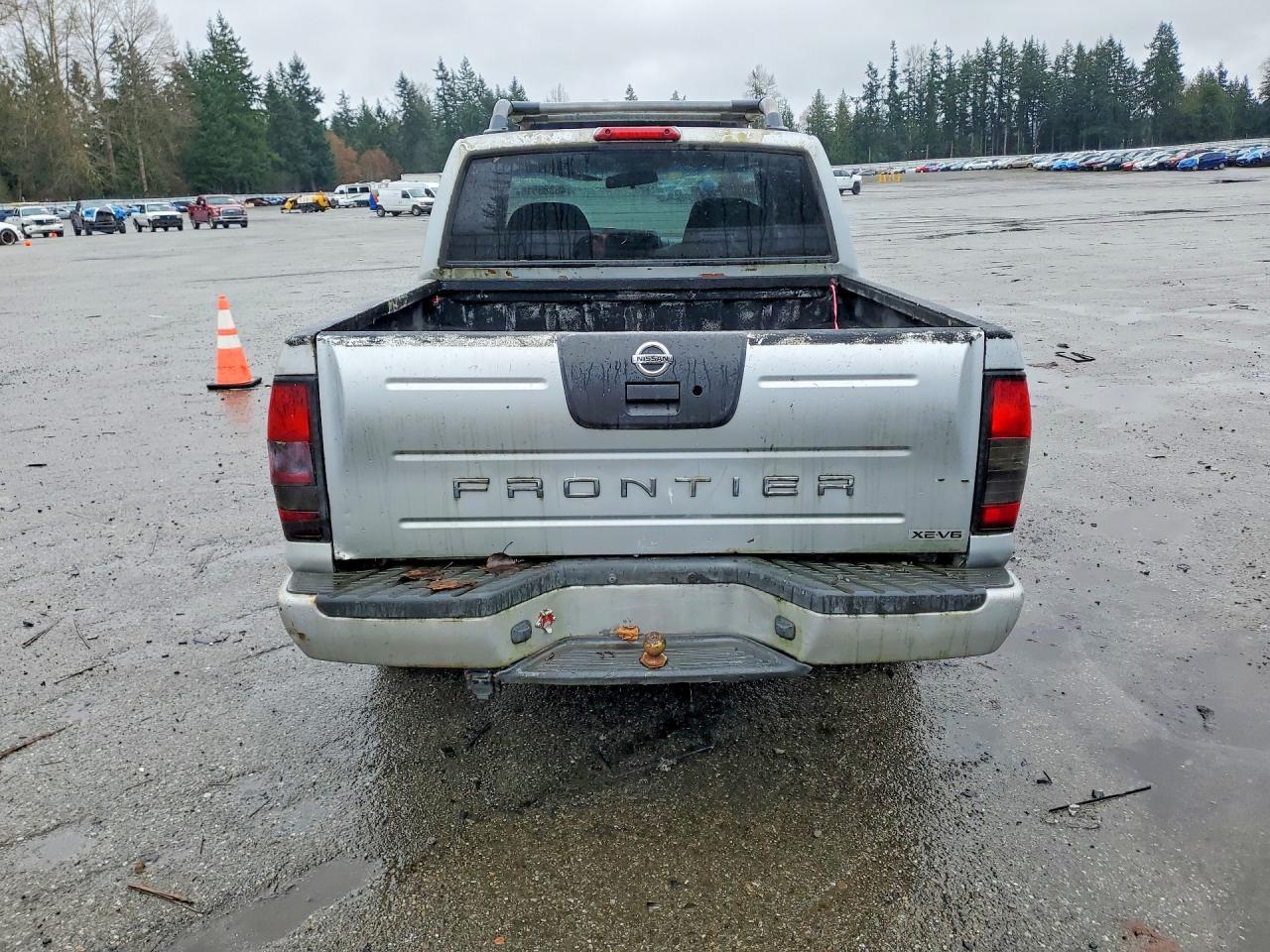 2001 Nissan Frontier XE