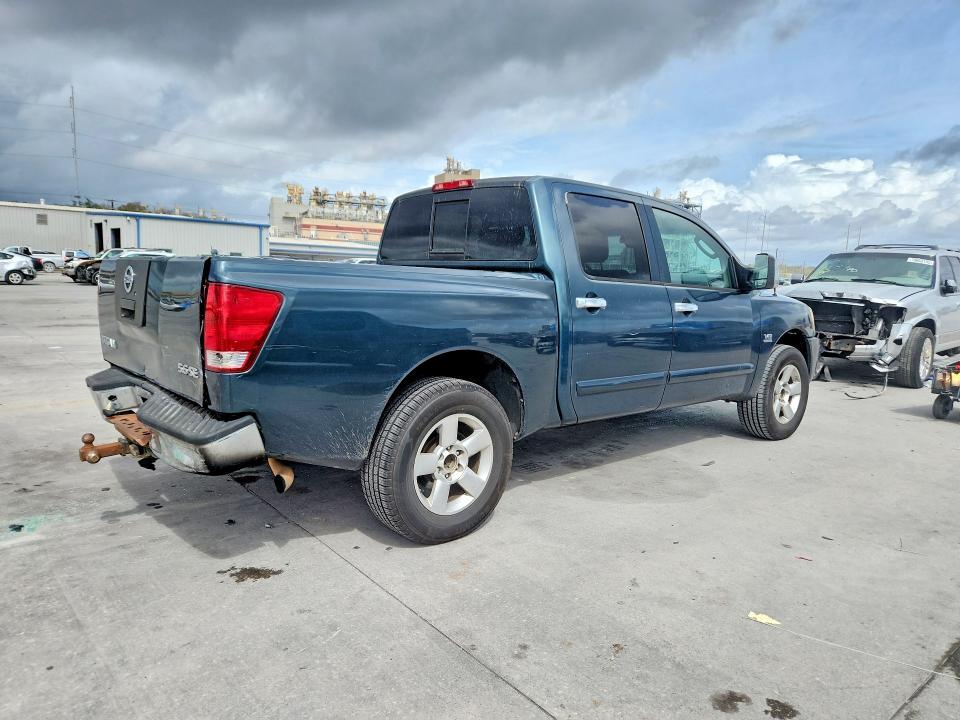 2004 Nissan Titan XE
