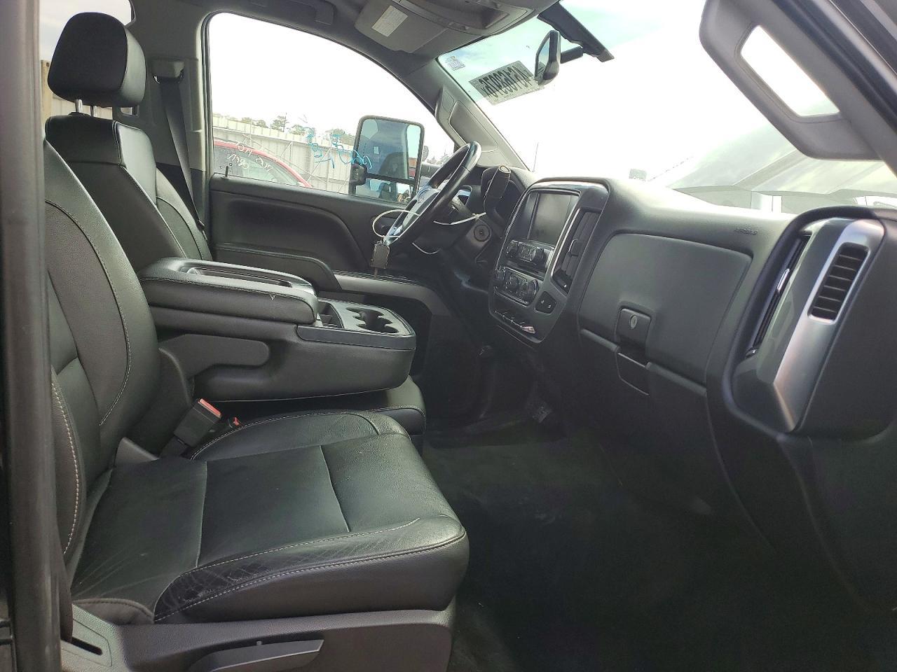 2016 Chevrolet Silverado C3500 LT