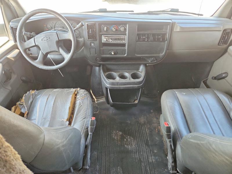 2004 Chev Express G2500