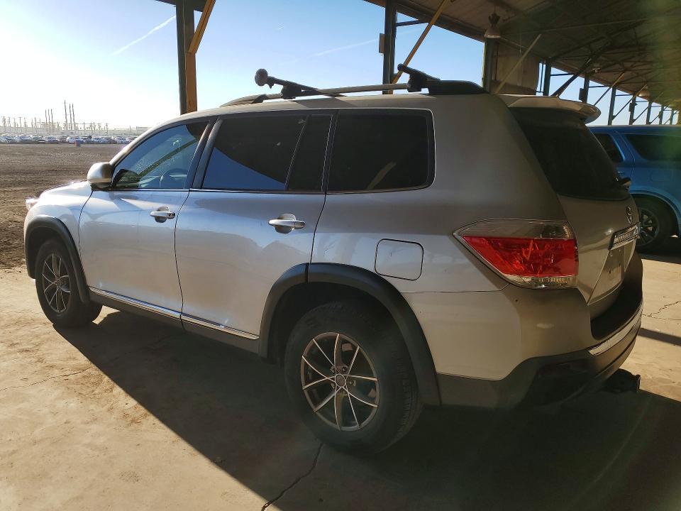 2012 Toyota Highlander se