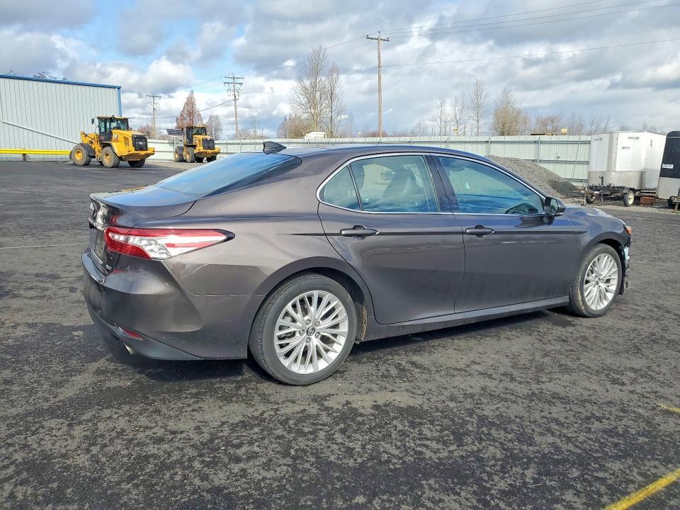 2018 Toyota Camry xle V6