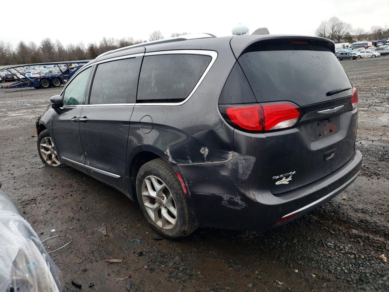 2017 Chrysler Pacifica Touring l Plus