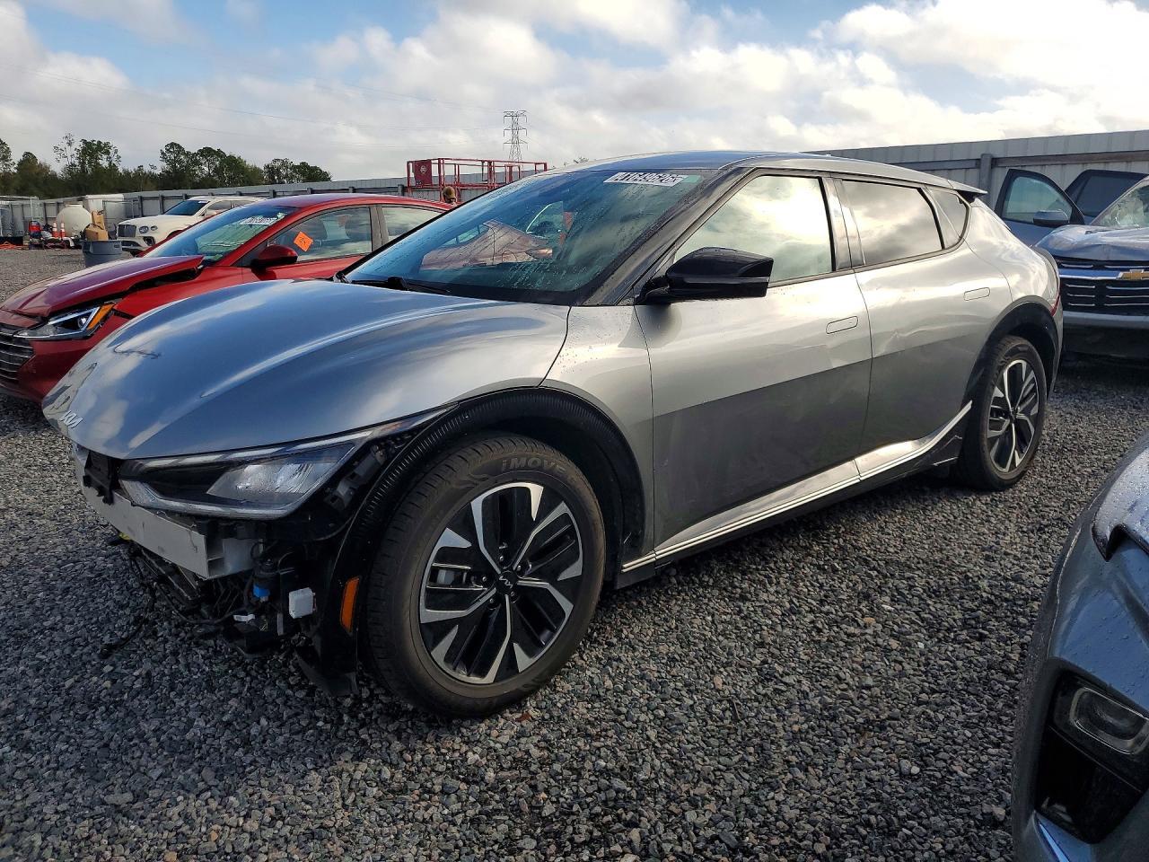 2023 KIA EV6 Wind