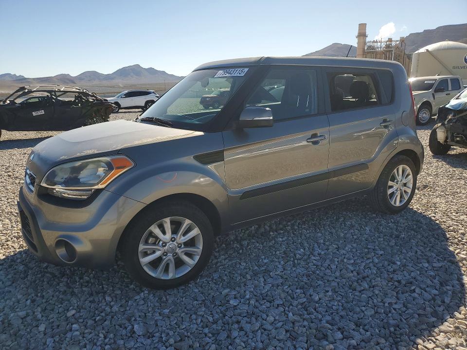 2013 KIA Soul +