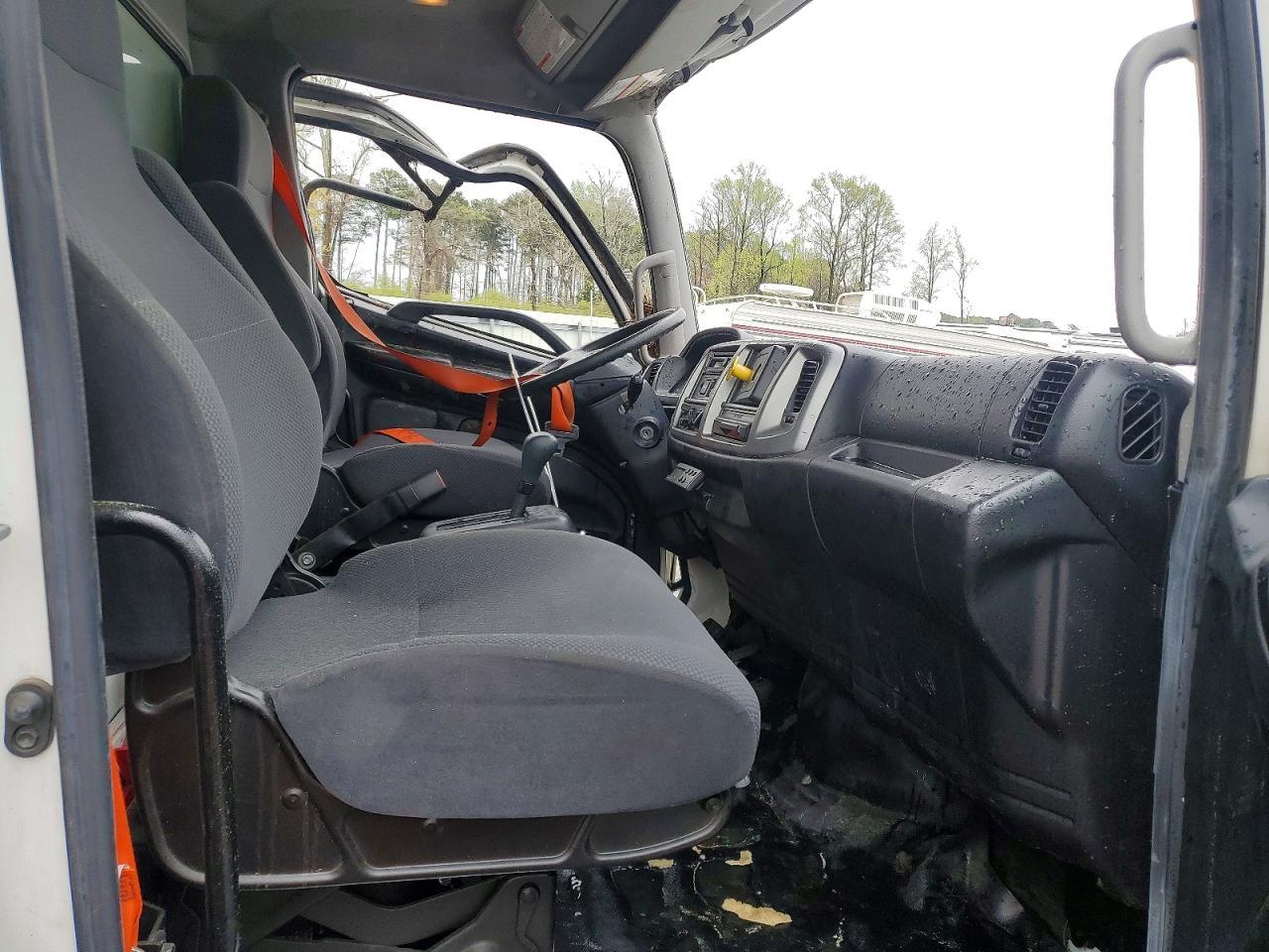 2020 Hino 268A Refrigerated BOX Truck