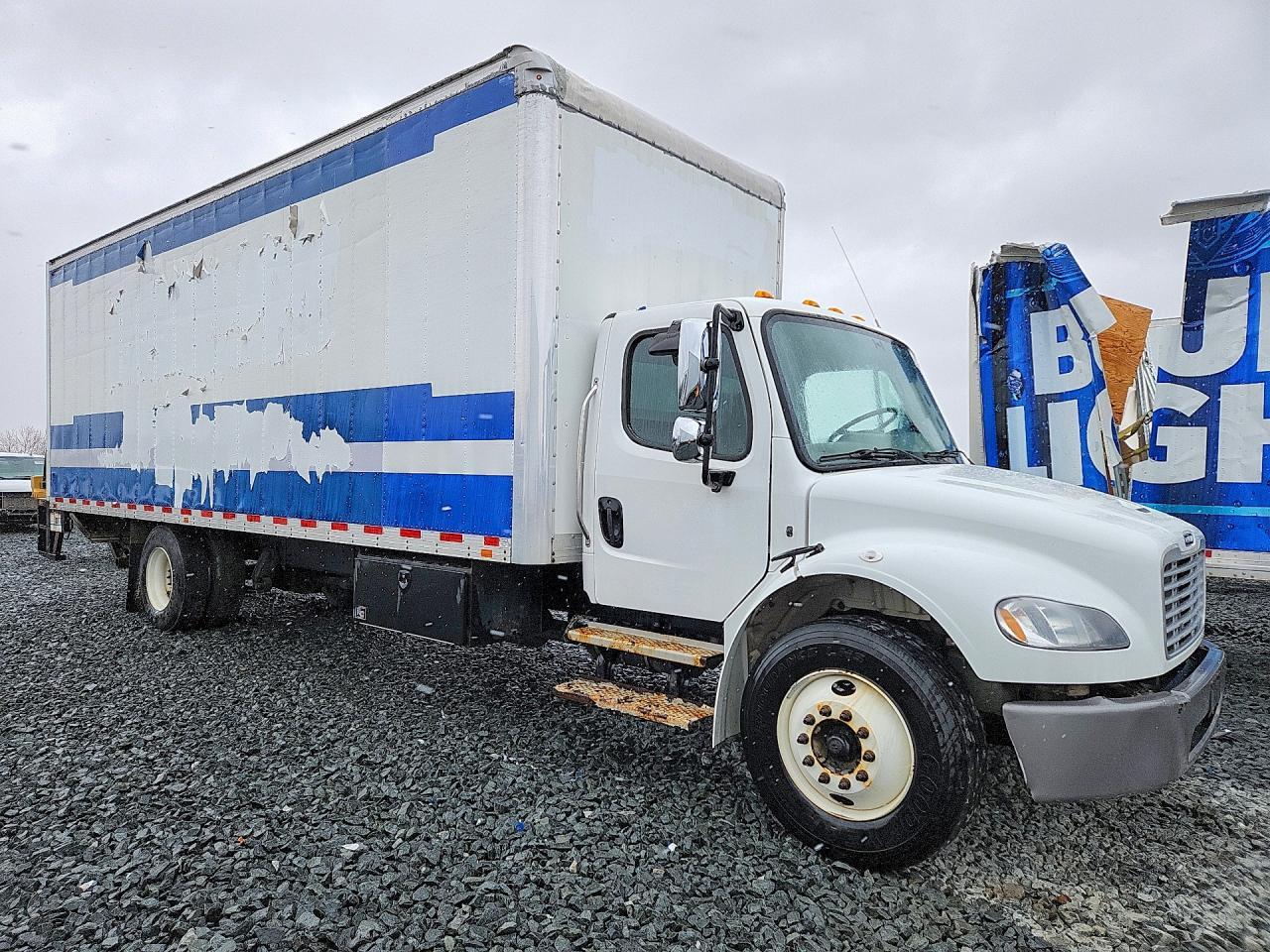 2017 Freightliner Business Class M2 BOX Truck