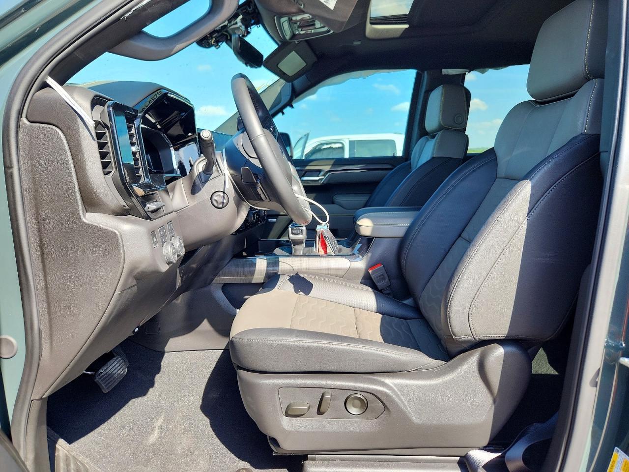 2025 Chevrolet Silverado K1500 ZR2