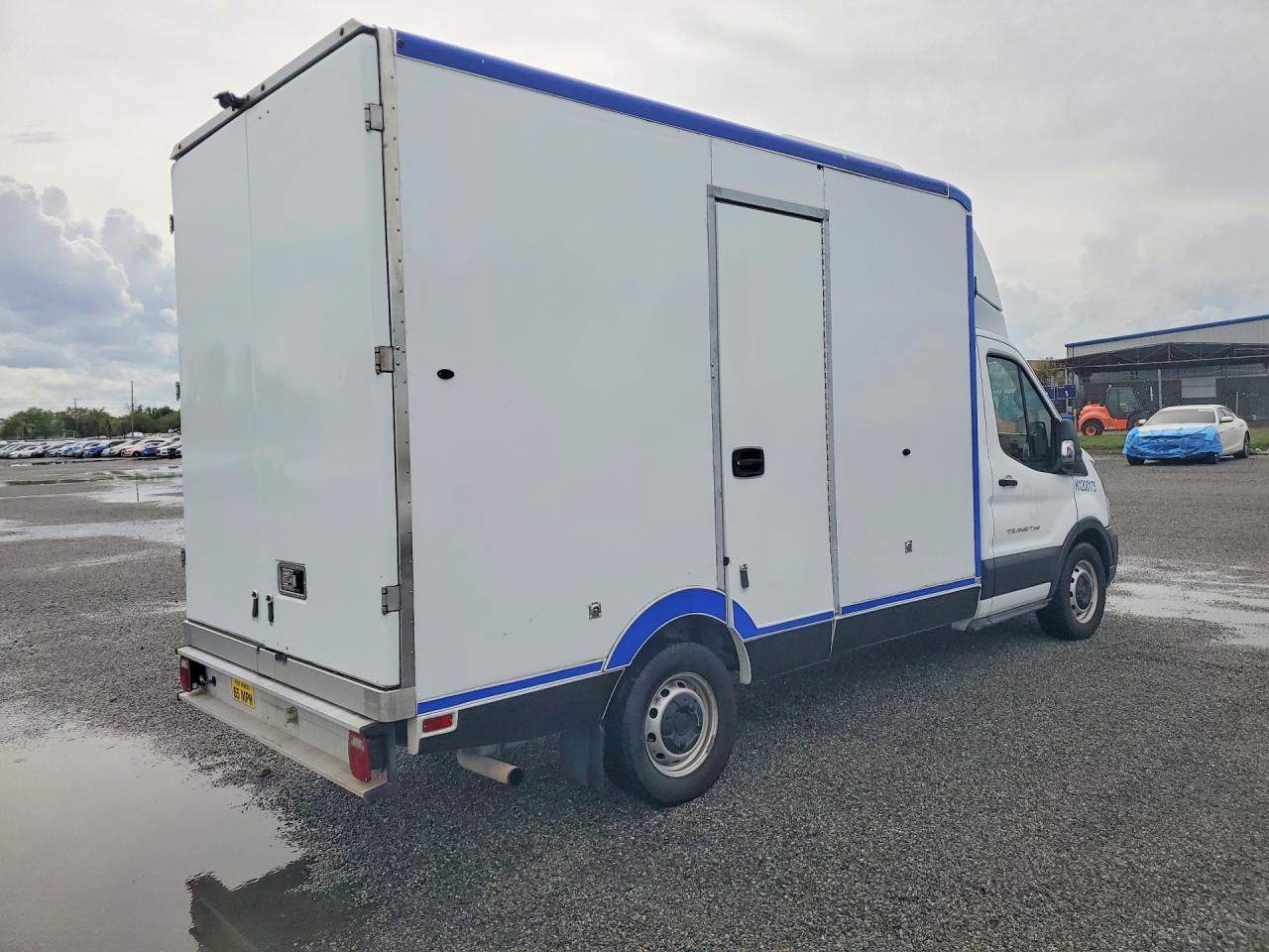2020 Ford Transit Delivery Truck