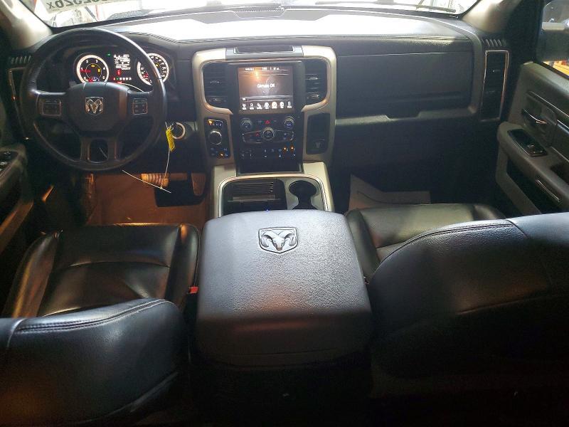 2015 Dodge RAM 1500 SLT