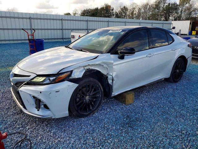 2021 Toyota Camry xse V6