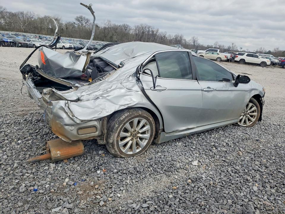 2018 Toyota Camry le