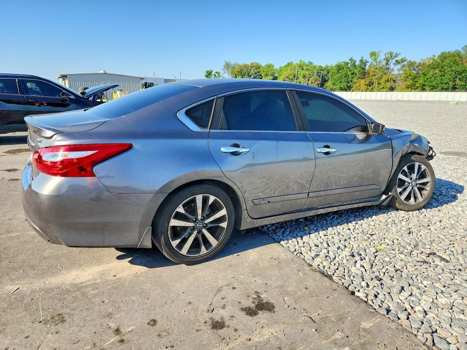 2016 Nissan Altima 2.5 sr