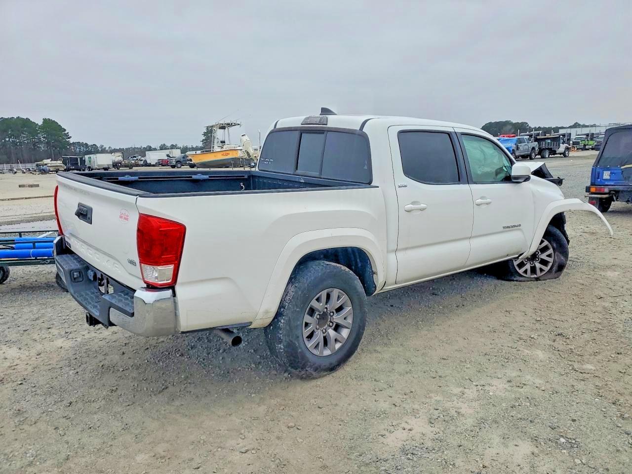 2017 Toyota Tacoma SR5