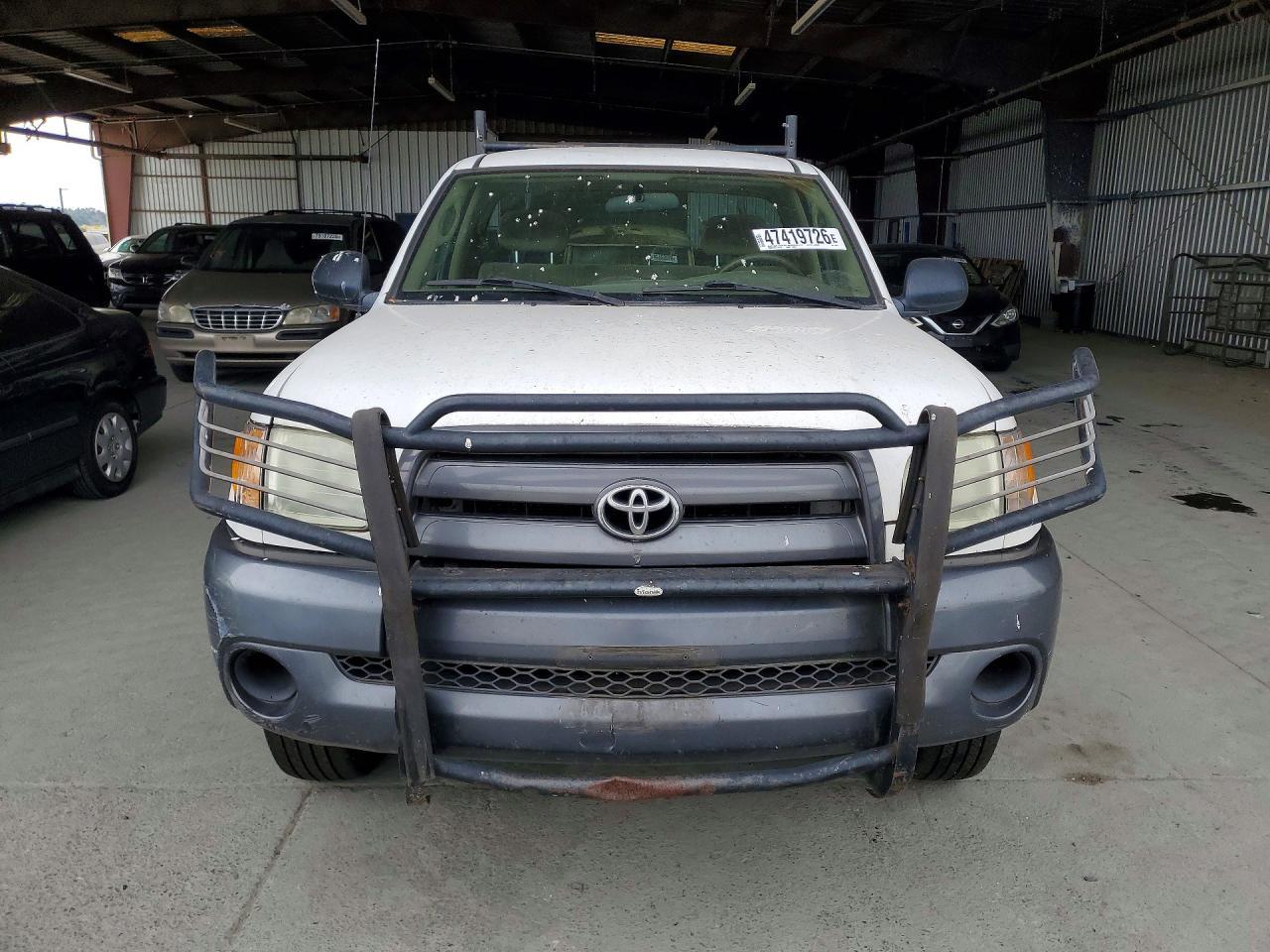 2004 Toyota Tundra Base