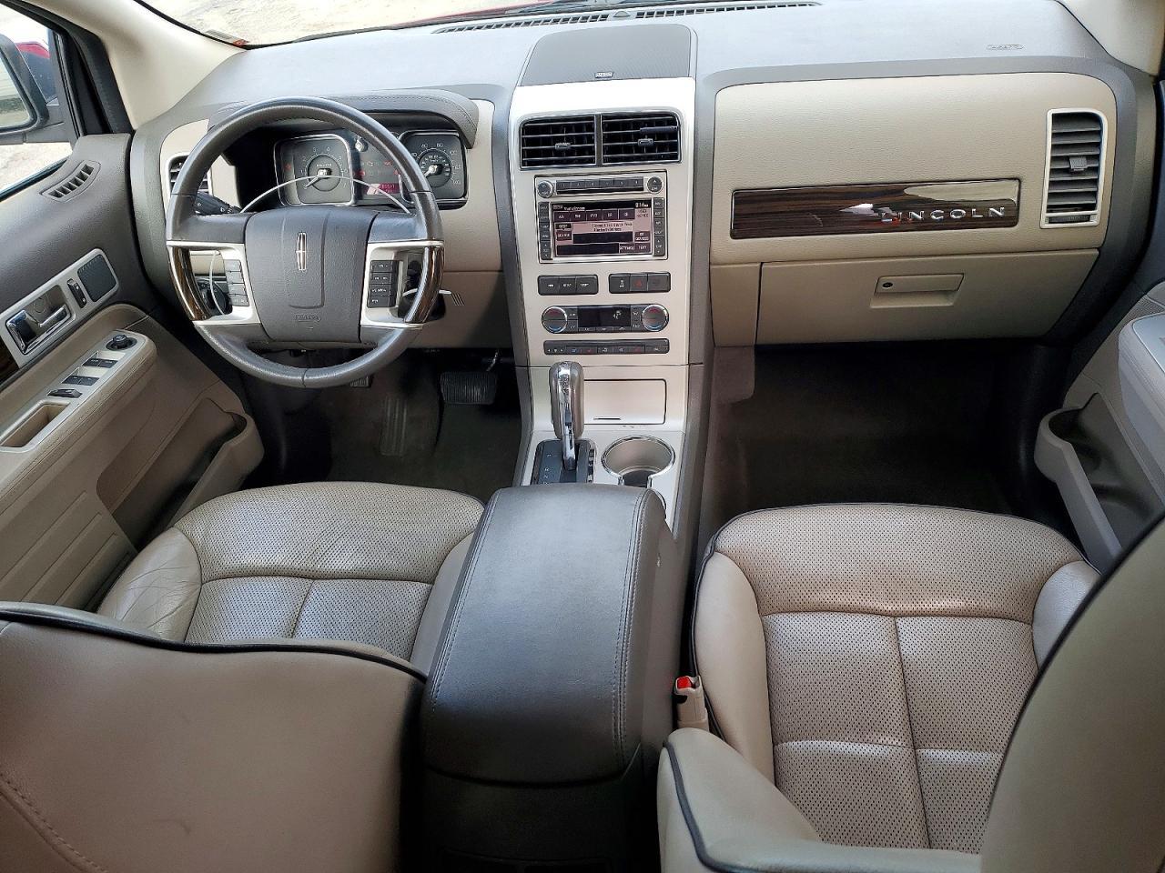 2008 Lincoln Townhouse MKX