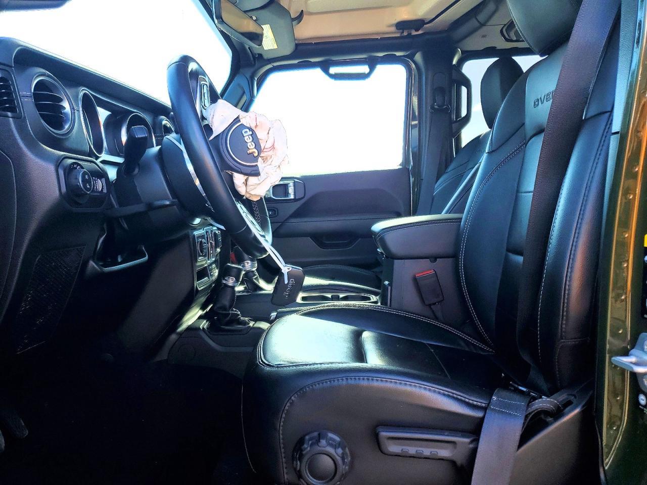 2022 Jeep Gladiator Overland