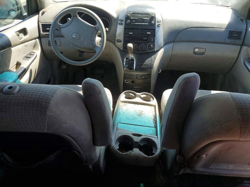 2006 Toyota Sienna le 7 Passenger