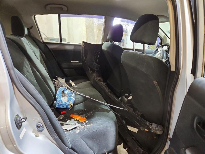 2012 Nissan Versa 1.8 s