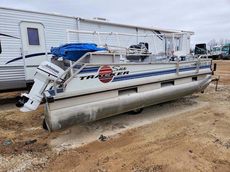 1995 Sun Tracker Bass 18 Buggy