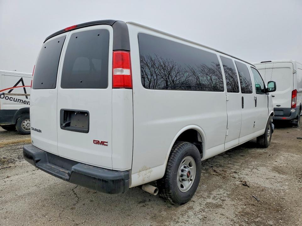 2023 GMC Savana G3500 LS