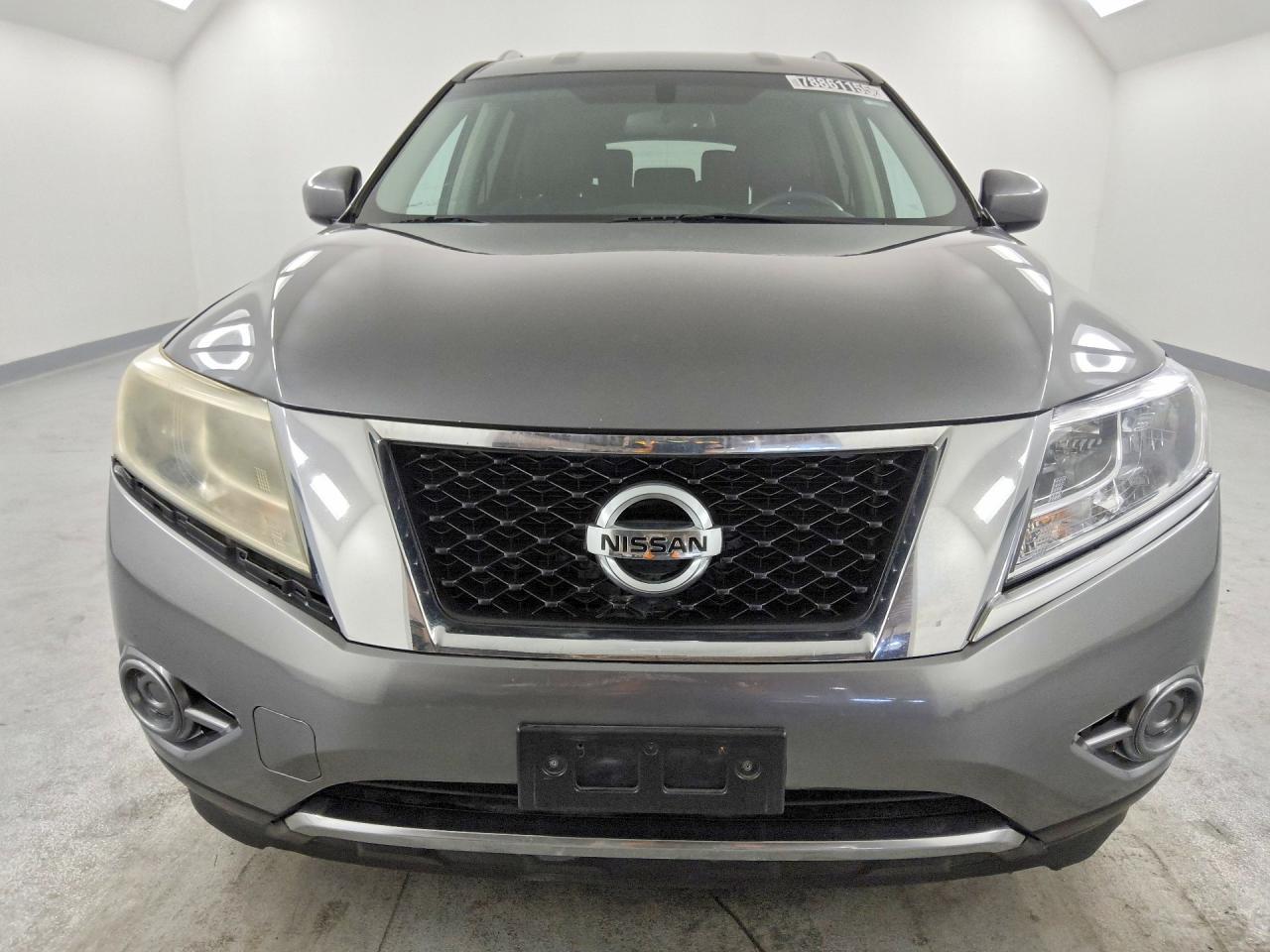 2016 Nissan Pathfinder s