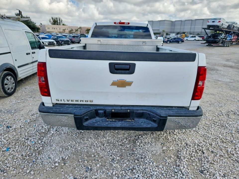 2013 Chev 1500 4X2 / Pickup