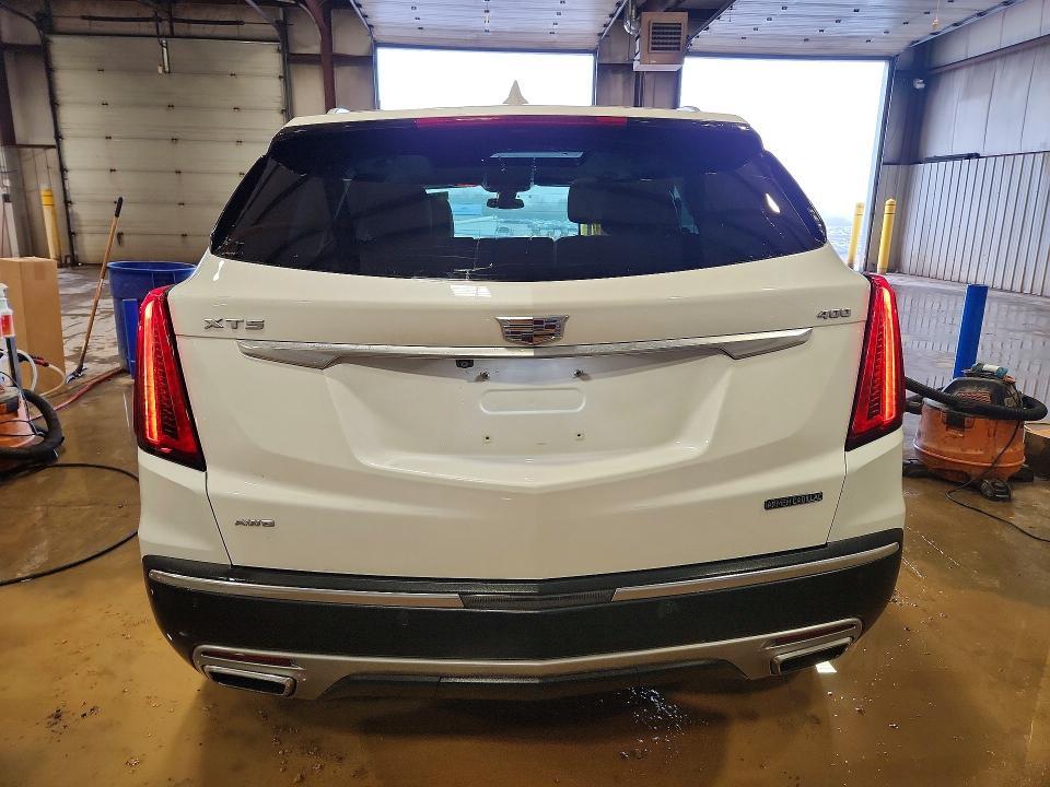 2021 Cadillac XT5 Premium Luxury