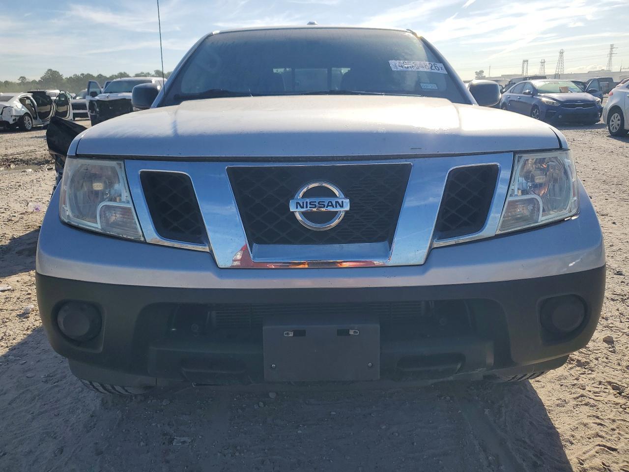 2017 Nissan Frontier SV
