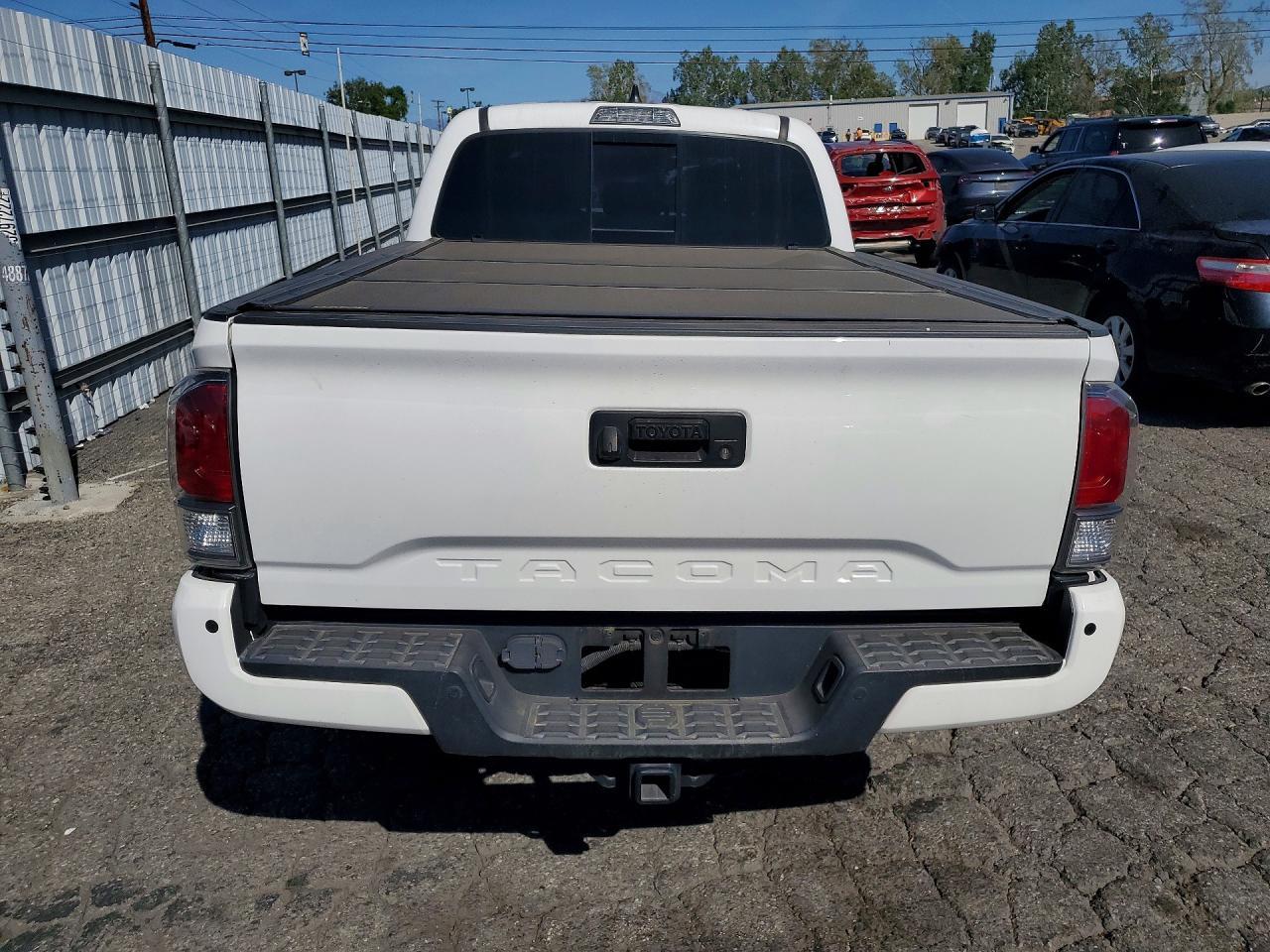 2020 Toyota Tacoma TRD Sport