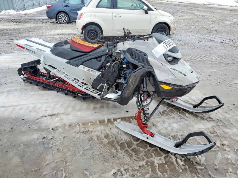 2023 Skidoo Summit X 850 E-TEC