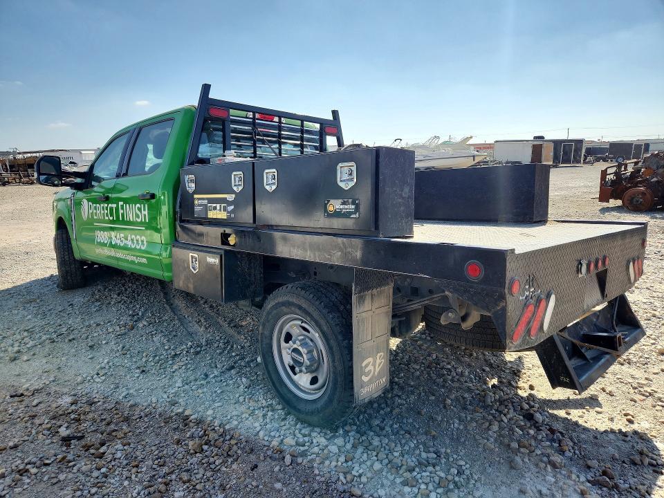 2024 Ford F350 Super Duty Flatbed Truck