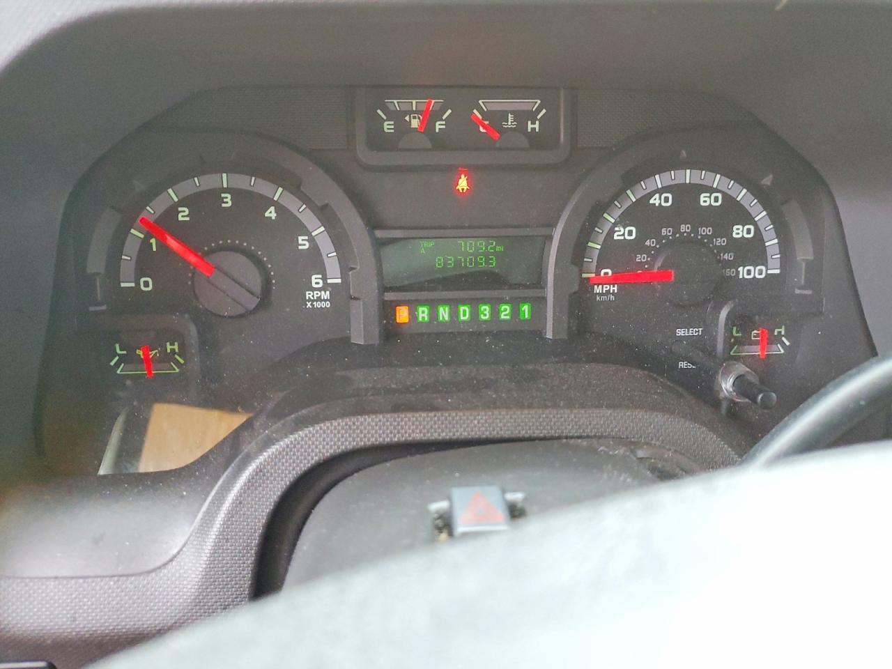 2016 Ford Econoline E450 Super Duty Cutaway Van