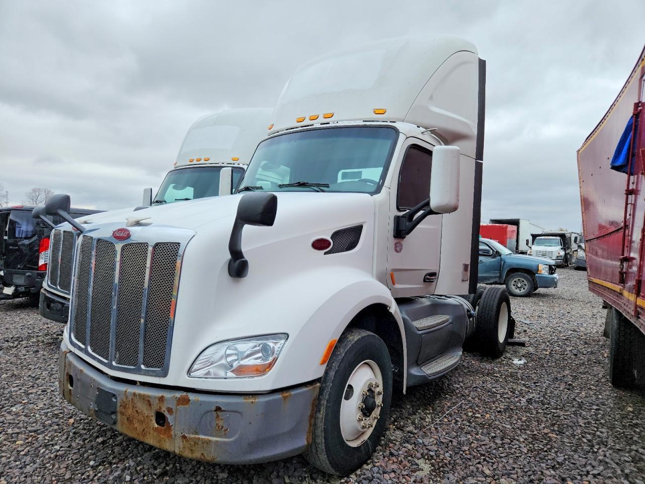 2017 Peterbilt 579