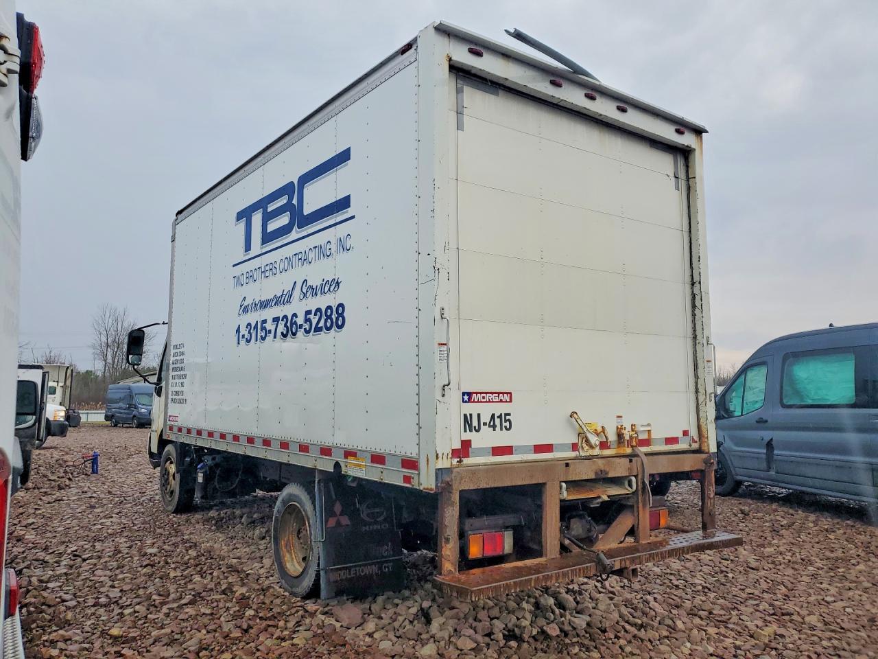 2015 Hino 195 BOX Truck