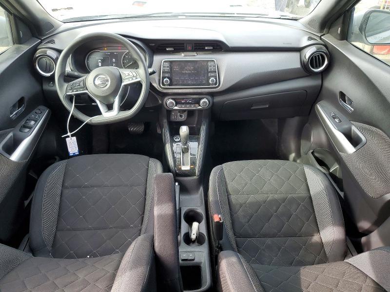 2018 Nissan Kicks sv