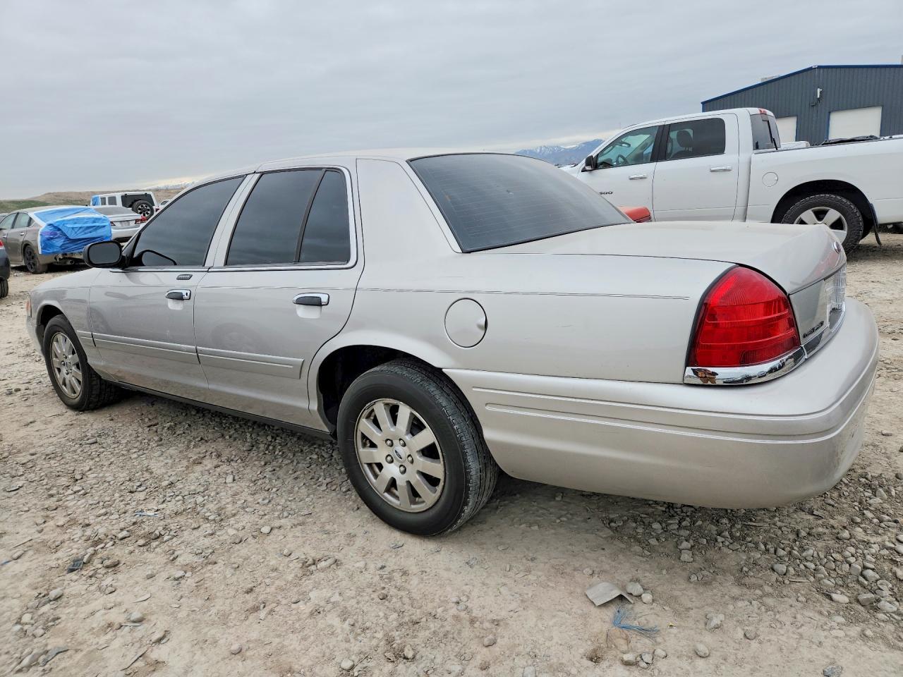2008 Ford Crown Victoria lx