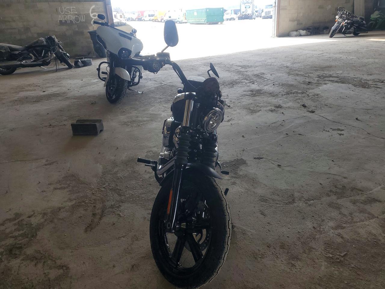 2025 Harley-Davidson Fxbb