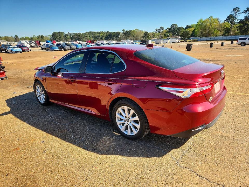 2019 Toyota Camry le