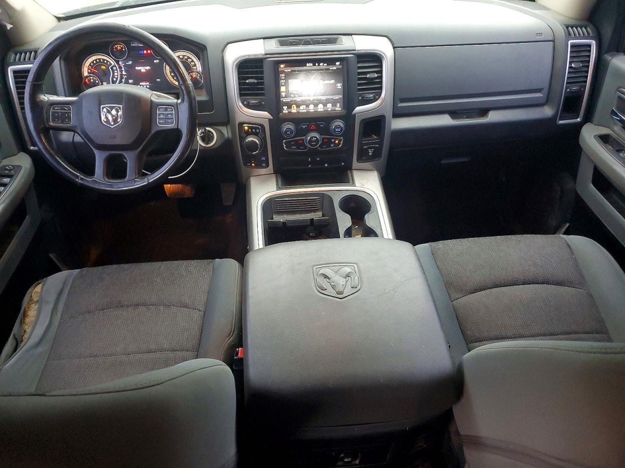 2016 Dodge RAM 1500 SLT