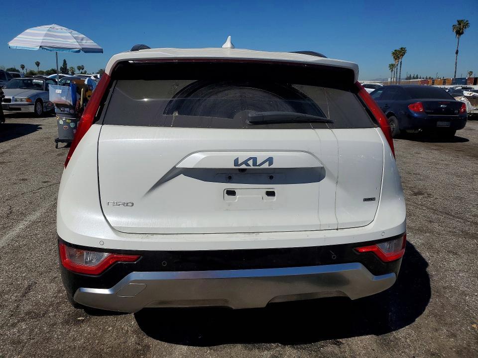 2024 KIA Niro sx