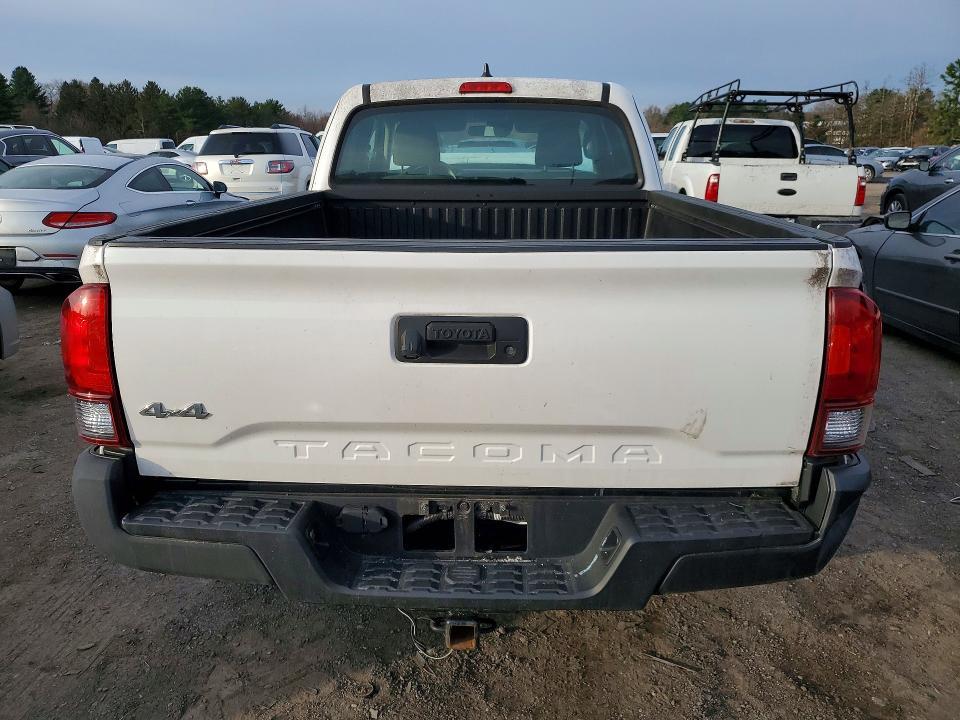 2018 Toyota Tacoma sr