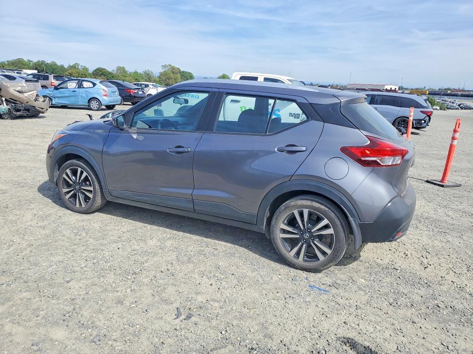 2019 Nissan Kicks sv