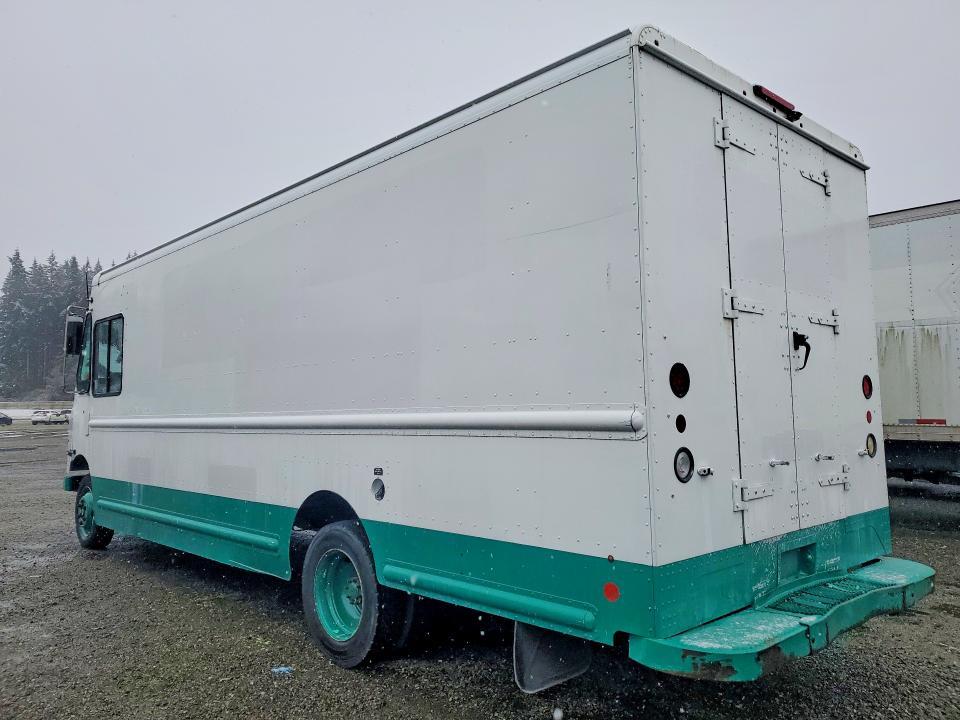 2014 Freightliner MT 45G Delivery Truck