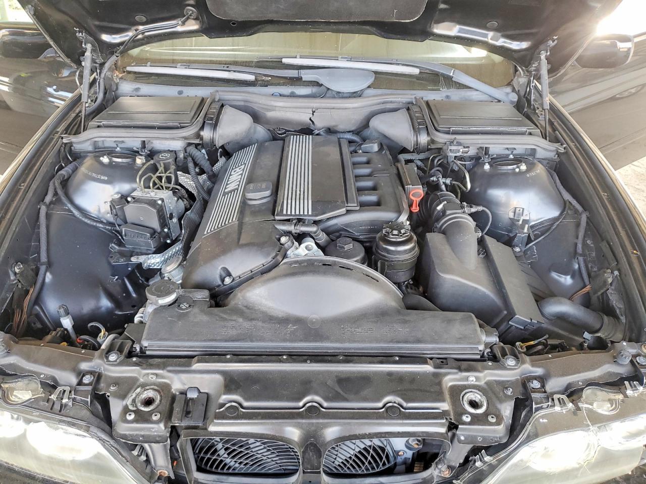 2001 BMW 525 i Automatic